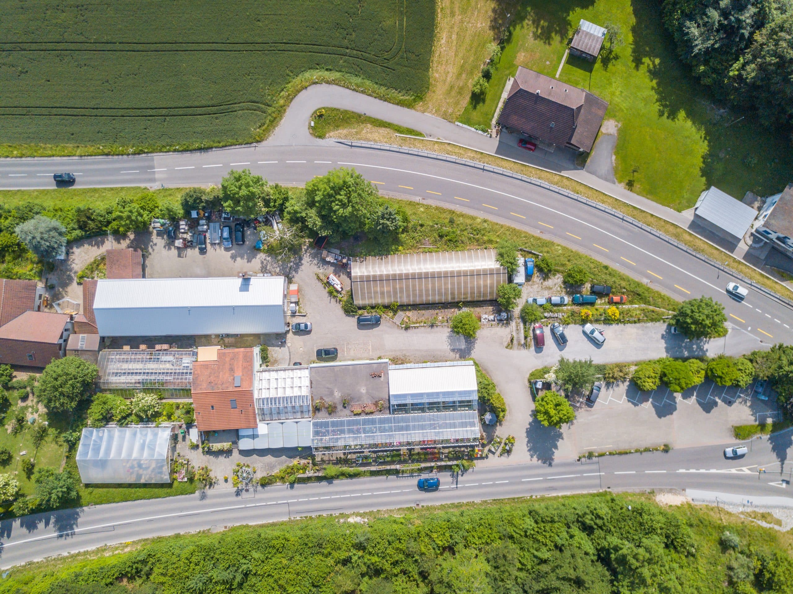 How to Choose the Right Grounds Maintenance Contract for Your School